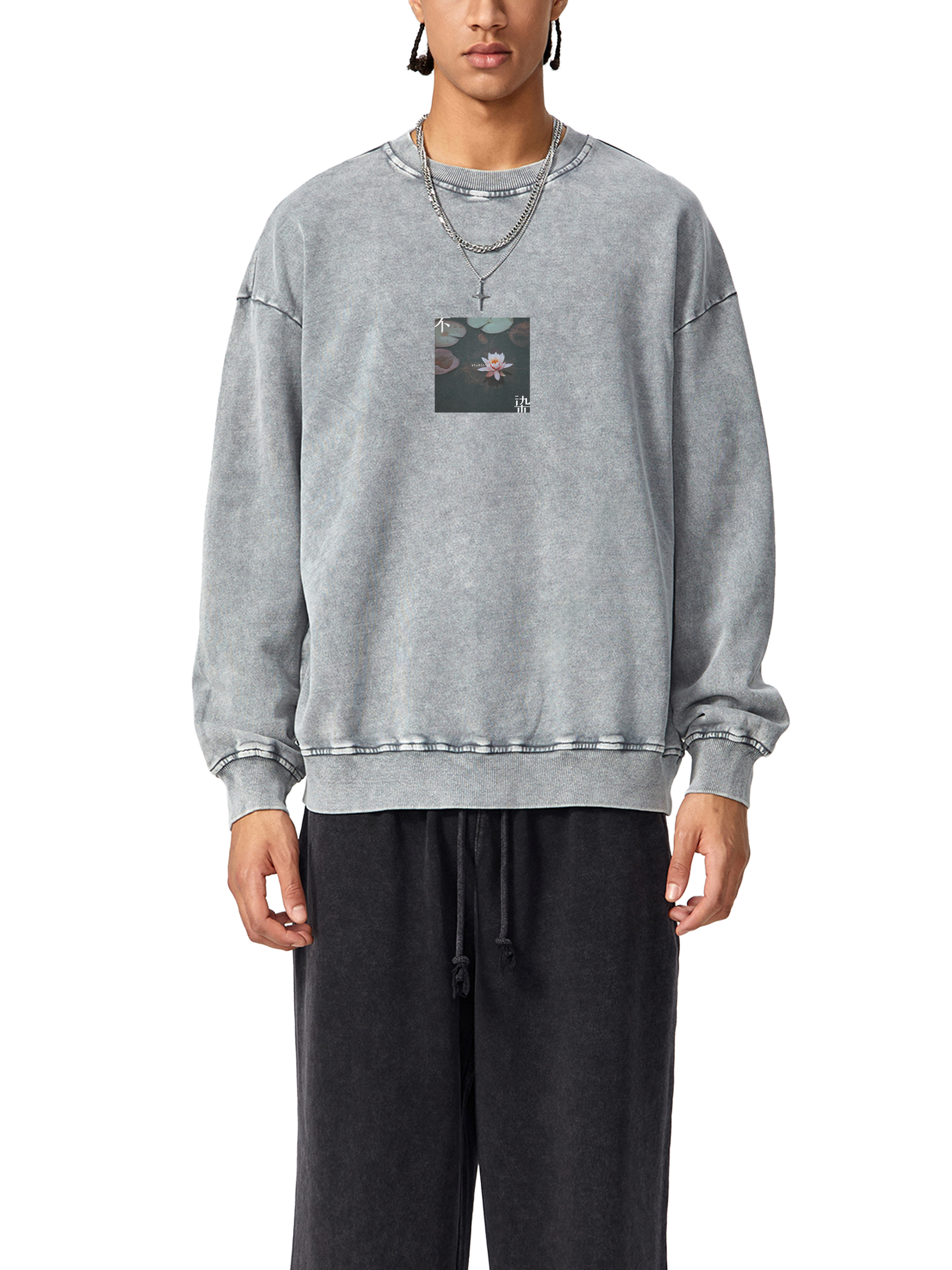 不染 Untainted - Acid Wash Oversized Sweatshirt
